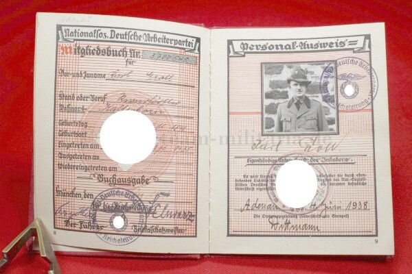 NSDAP - Mitgliedsbuch Nr. 3700545 eines Förster 
