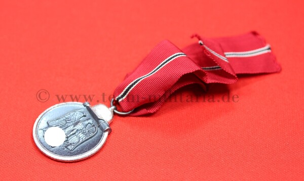 Ostmedaille mit Band - Mint