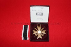 Kriegsverdienstkreuz 2.Klasse 1939 im roten LDO Etui