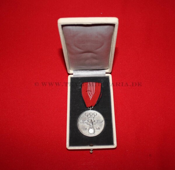 Deutsche Olympia-Medaille 1936 im Etui