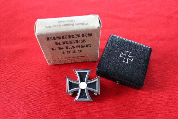 Eisernes Kreuz 1.Klasse 1939 im Umkarton - Mint !