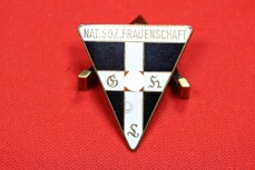 Nationalsozialistische Frauenschaft ( NSF )...