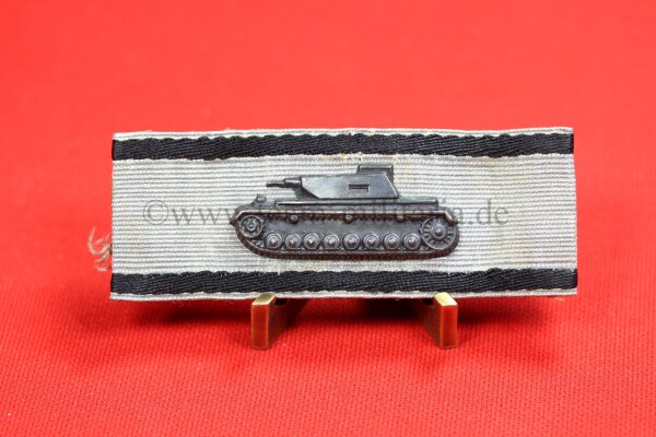 Panzerknacker in Silber - Sonderabzeichen für Niederkämpfen von Panzerwagen