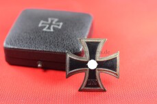 Eisernes Kreuz 1.Klasse 1939 einteilige Schinkel Version...