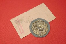 Kraftfahrbew&auml;hrungsabzeichen in Bronze in T&uuml;te