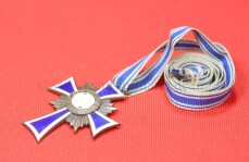 Mutterkreuz / Ehrenkreuz der Deutschen Mutter Bronze