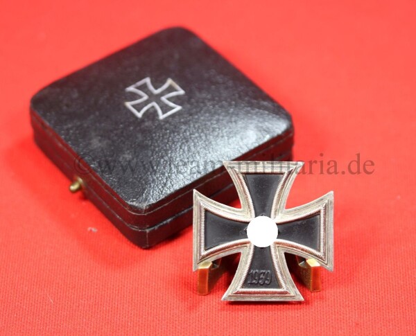 Eisernes Kreuz 1.Klasse 1939 im Etui mit EKII Rahmen - SELTEN
