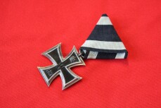 Eisernes Kreuz 2.Klasse 1914 am Dreicksband &Ouml;sterreich