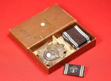 schwere NSDAP Dienstauszeichnung in Bronze im Etui + Mini