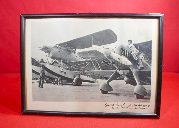 gerahmtes Bild "Heinkel Kampf- und Jagdflugzeuge"
