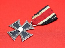 Eisernes Kreuz 2.Klasse am Band - Selten