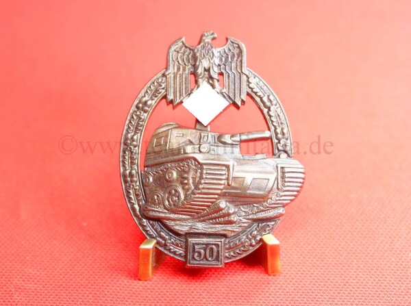 Panzerkampfabzeichen in Bronze mit Einsatzzahl 50 - EXTREM SELTEN