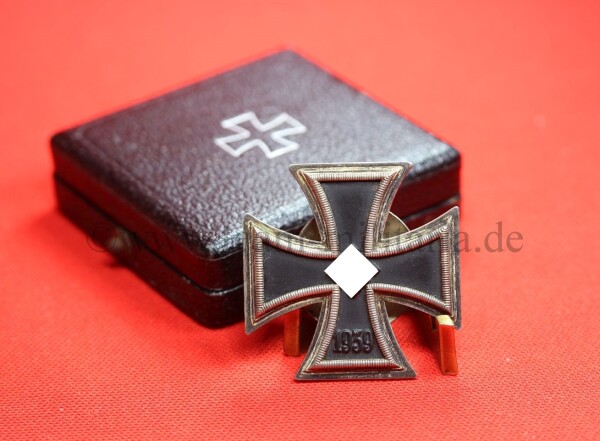 Eisernes Kreuz 1.Klasse 1939 an Schraubscheibe im Etui