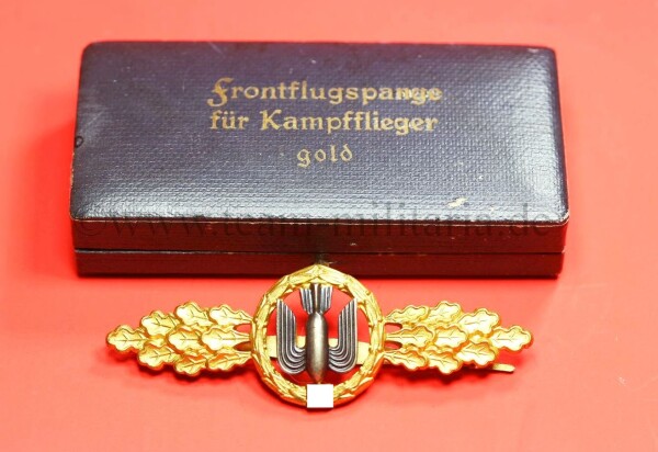 Frontflugspange Gold für Kampfflieger Bomber im Etui - MINT Condition