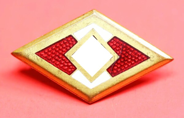 Goldenes HJ-Ehrenzeichen Nr.84181