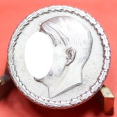 Anstecker / Badge WHW - Adolf Hitler - SELTEN