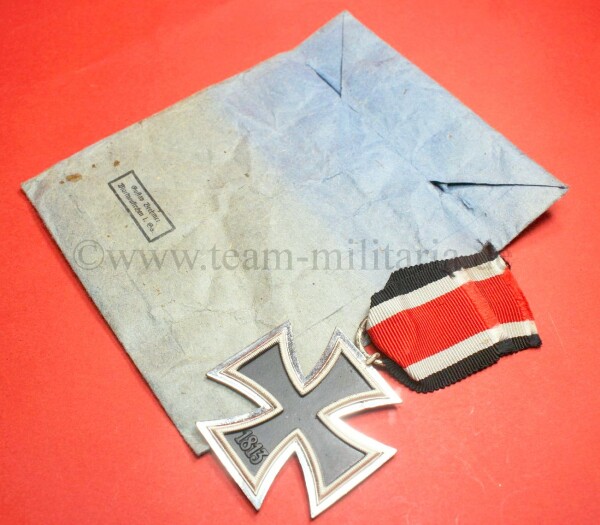 Eisernes Kreuz 2.Klasse in Tüte mit Band - MINT CONDITION