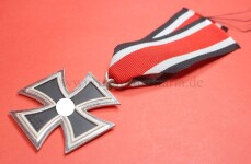 Eisernes Kreuz 2.Klasse 1939 mit Band - MINT CONDITION