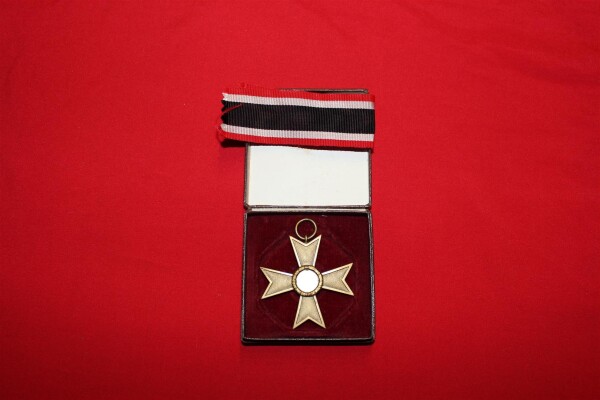 Kriegsverdienstkreuz 2.Klasse ohne Schwerter im LDO Etui