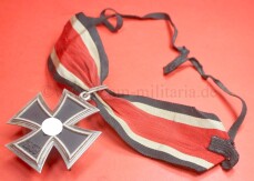 Ritterkreuz des Eisernen Kreuzes am Trageband