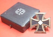 Eisernes Kreuz 1.Klasse 1939 an Schraubscheibe im Etui