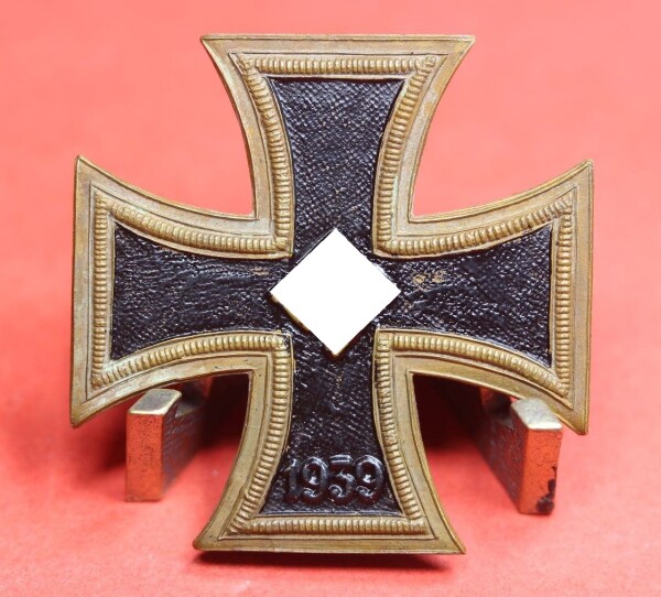Eisernes Kreuz 1.Klasse 1939 am Band - spanische Version blaue Division - Extrem Selten