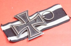 Eisernes Kreuz 2.Klasse 1914 am Band - SELTEN
