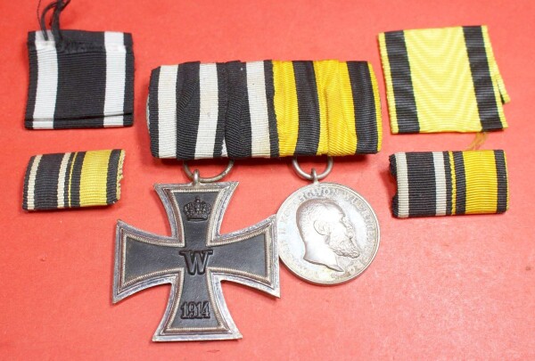 2-fach Ordensspange Württemberg mit Medaille für Tapferkeit