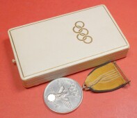 Deutsche Olympia-Medaille 1936 im Verleihungsetui - MINT...