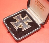 Eisernes Kreuz 1.Klasse 1914 an Schraubscheibe LDO Set -...
