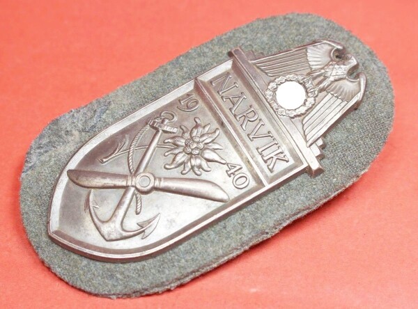 Ärmelschild Narvikschild Silber 1940 auf Heeresstoff - CUPAL - SELTEN