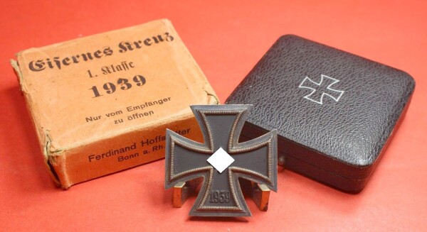 Eisernes Kreuz 1.Klasse 1939 im Etui mit Umkarton -...