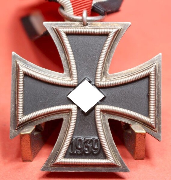 Eisernes Kreuz 2.Klasse 1939 am Band - TOP STÜCK