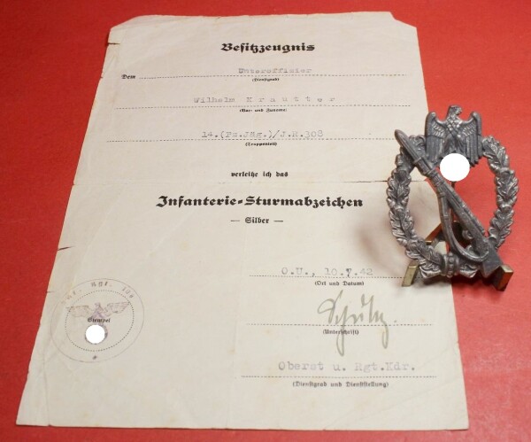 Infanteriesturmabzeichen in Silber mit Verleihungsurkunde Pz Jäger / J.R.308