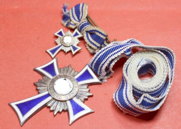 Mutterkreuz in Silber plus Miniatur - Ehrenkreuz der deutschen Mutter