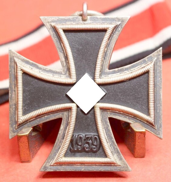 Eisernes Kreuz 2.Klasse 1939 am Band (7=Meybauer, Berlin) - SELTEN