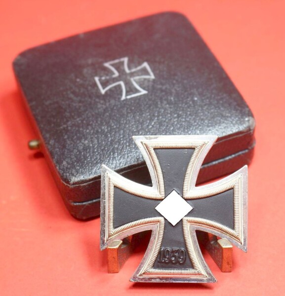 frühes Eisernes Kreuz 1.Klasse 1939 im Etui - MINT CONDITION