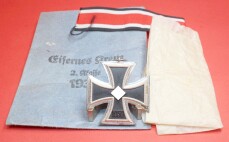 Eisernes Kreuz 2.Klasse in T&uuml;te mit Band - MINT...
