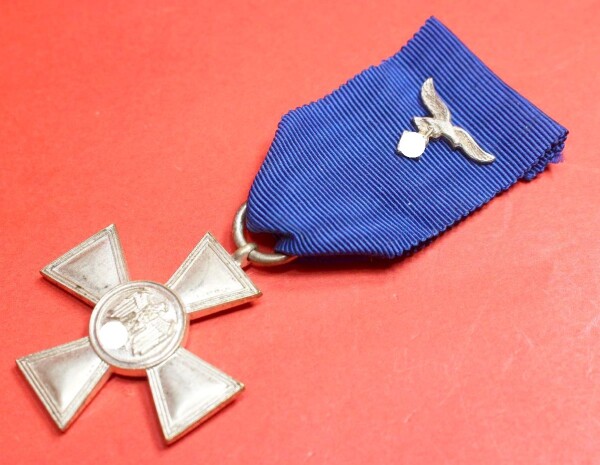 Dienstauszeichnung der Luftwaffe 2.Klasse für 18 Jahre in Silber