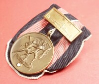 Einzelspange Medaille 1.Oktober Sudetenland  mit Prager...