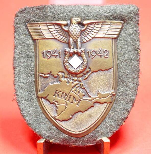 Krimschild 1941 - 1942 mit Gegenplatte auf Heerestoff - TOP CONDITION