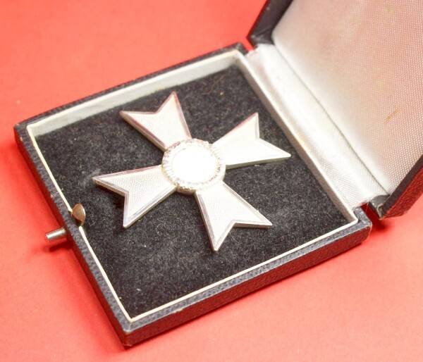 Kriegsverdienstkreuz 1.Klasse 1939 ohne Schwerter im Etui - MINT CONDITION