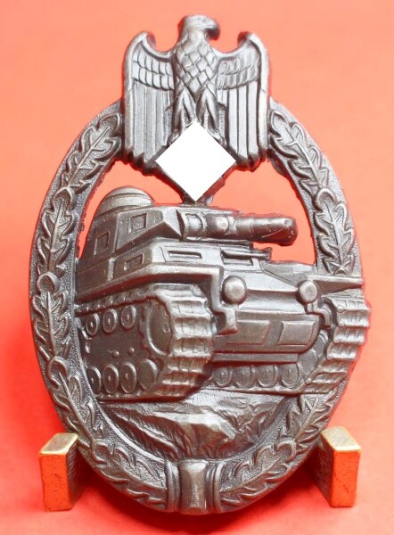 Panzerkampfabzeichen in Bronze (hohl Deumer) - MINT CONDITION