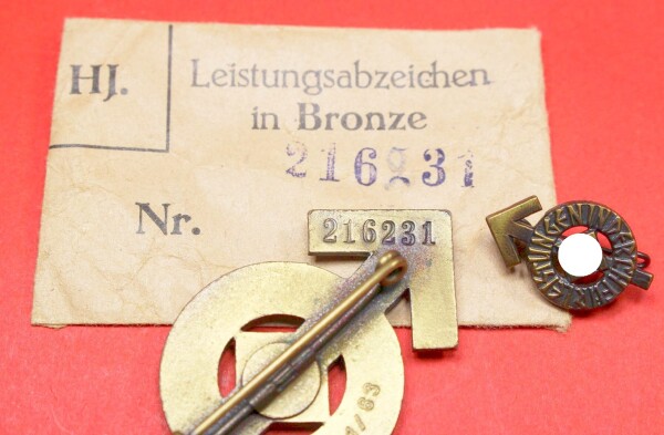 Hj Leistungsabzeichen in Bronze (Nr 216231) mit sehr seltener Verleihungstüte und Miniatur