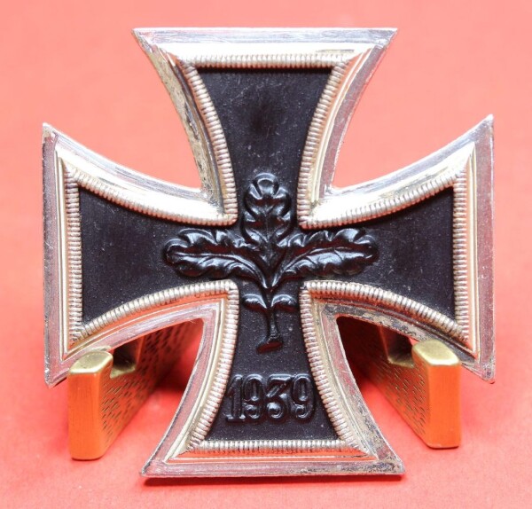 frühes Eisernes Kreuz 1.Klasse 1939 in 57iger Version