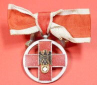 Medaille des Deutschen Roten Kreuzes 1937 an Damenschleife