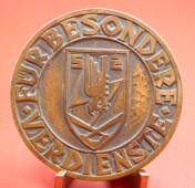 Ehrenplakette des Flakscheinwerfer Regiments 2...