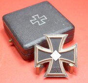 Eisernes Kreuz 1.Klasse 1939 im Etui (L/11 nicht im Kasten)
