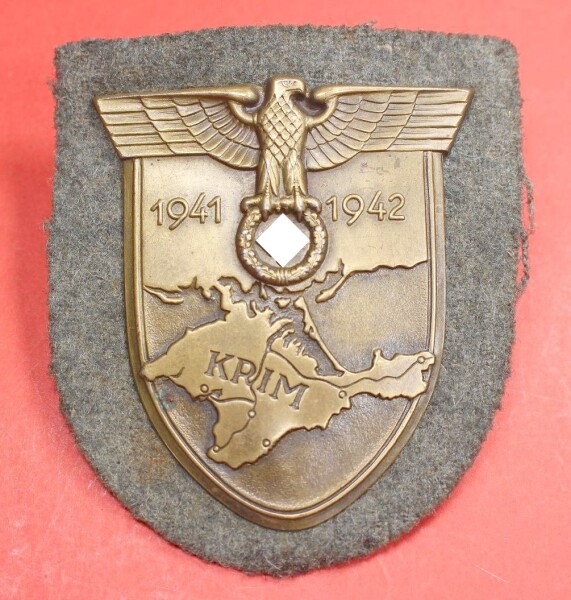 Krimschild 1941 - 1942 mit Gegenplatte auf Heerestoff - Top Condition