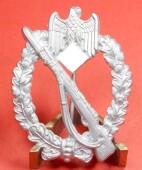 Infanteriesturmabzeichen in Silber - STONE MINT CONDITION